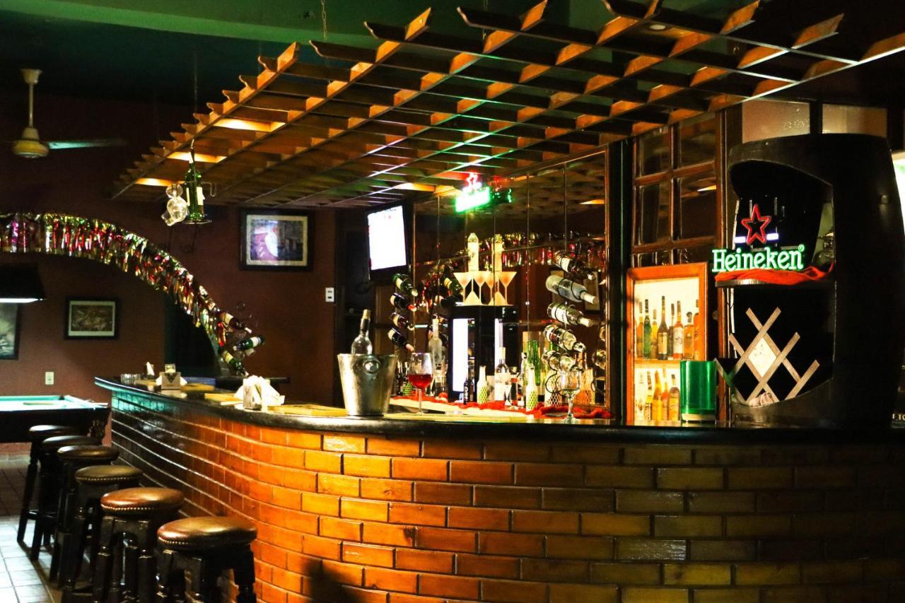 קינג מריאוט Adham Compound Hotel מראה חיצוני תמונה