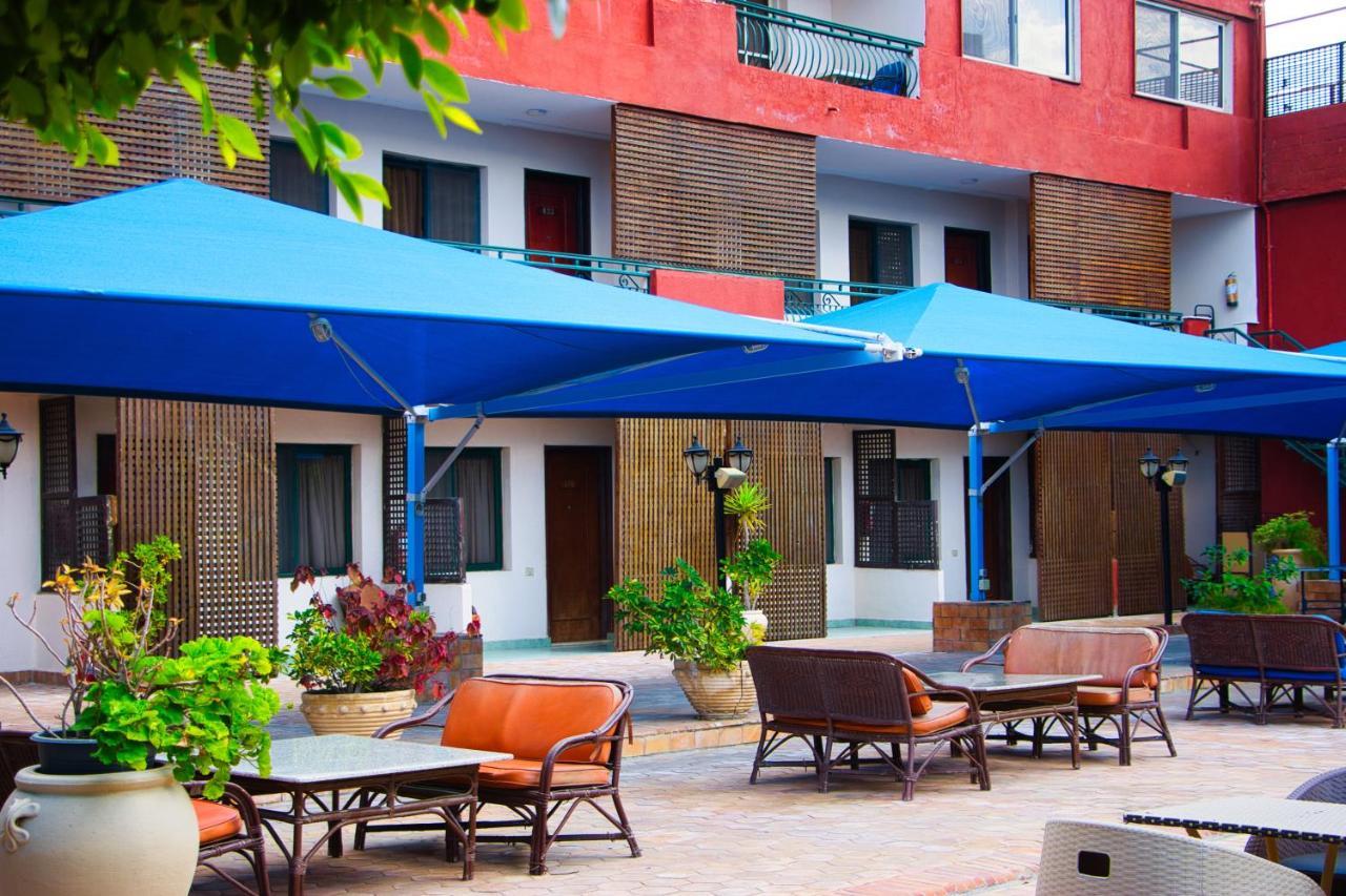 קינג מריאוט Adham Compound Hotel מראה חיצוני תמונה
