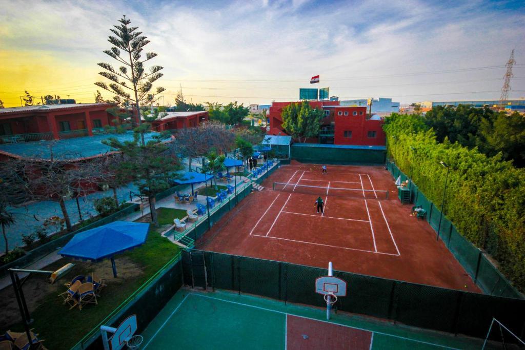 קינג מריאוט Adham Compound Hotel מראה חיצוני תמונה